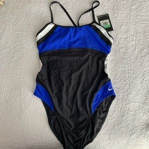 NWT Nike One Piece Swimsuit